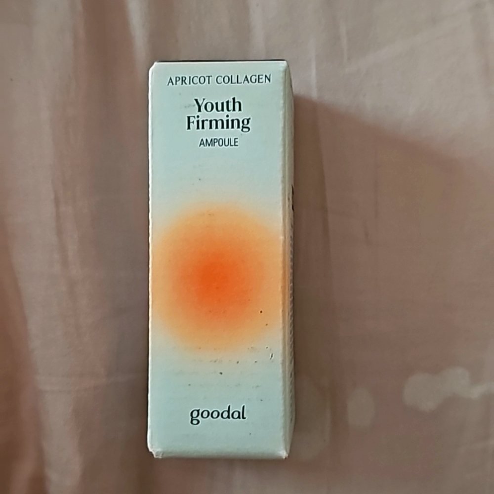 Luxurious Korean skincare soothes and plumps. It has collagen and it's vegan!